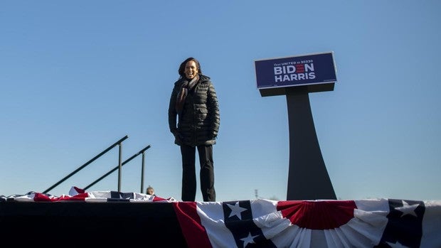 El difícil baile de Joe y Kamala