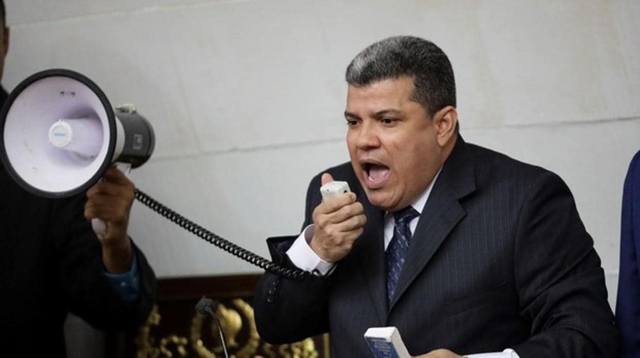 Luis Parra, de presunto corrupto a presidente del Parlamento venezolano