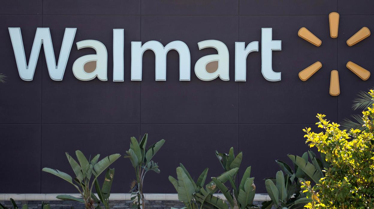 El letrero de Walmart, una de las empresas más importantes de EE.UU.