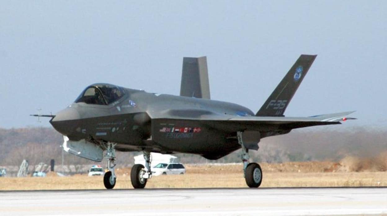 Un caza F-35, del tipo que EE.UU. había vendido a Emiratos Árabes Unidos bajo la Administración Trump