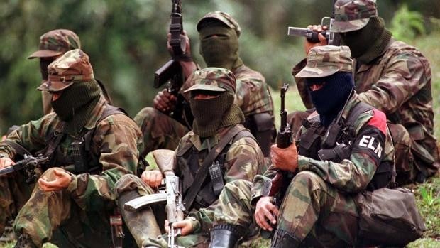 Las FARC y el ELN convierten Venezuela en escenario de una 'guerra entre guerrillas'