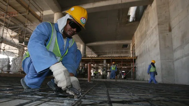 Más de 6.500 trabajadores extranjeros han muerto en Catar desde el inicio de las obras por el Mundial