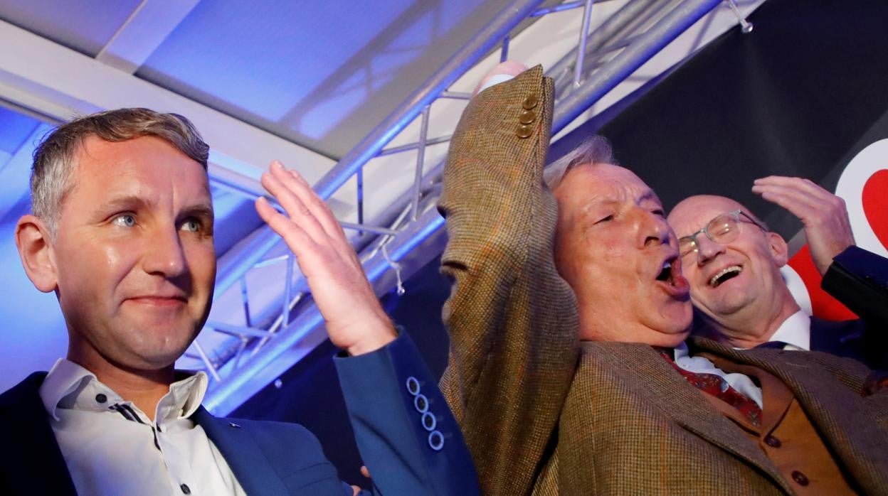 El exlíder del partido Alexander Gauland y Bjoern Hoecke, principal candidato de AfD para las elecciones de Turingia
