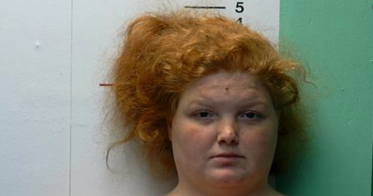 Brittany Gosney y su hijo James