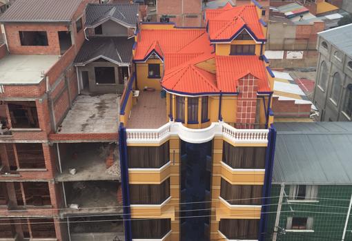 Los cholets, la extravagante ostentación del poderío aimara