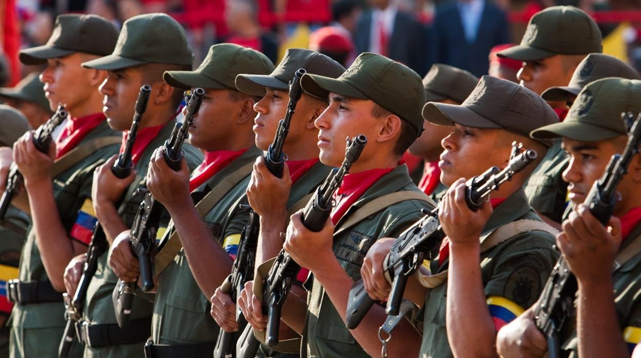 Soldados del Ejército de Venezuela durante una parada militar en el Caracas