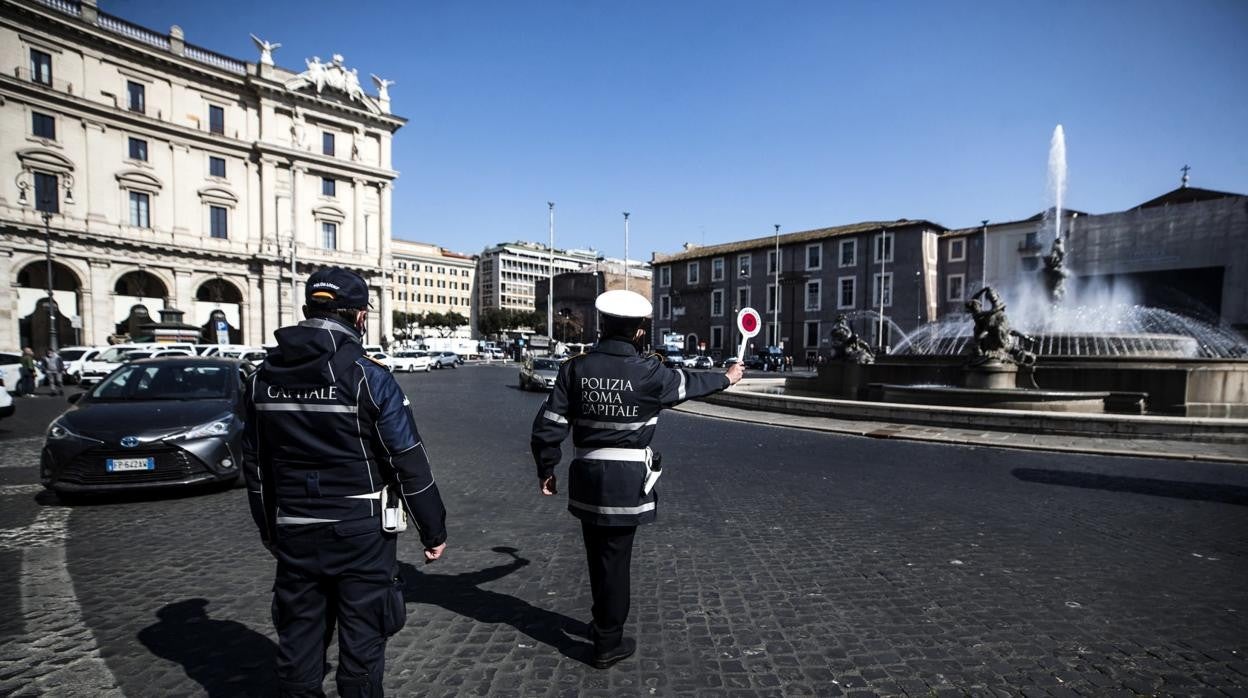 Detenido un militar de la marina italiana tras entregar documentos secretos de la OTAN a un oficial ruso