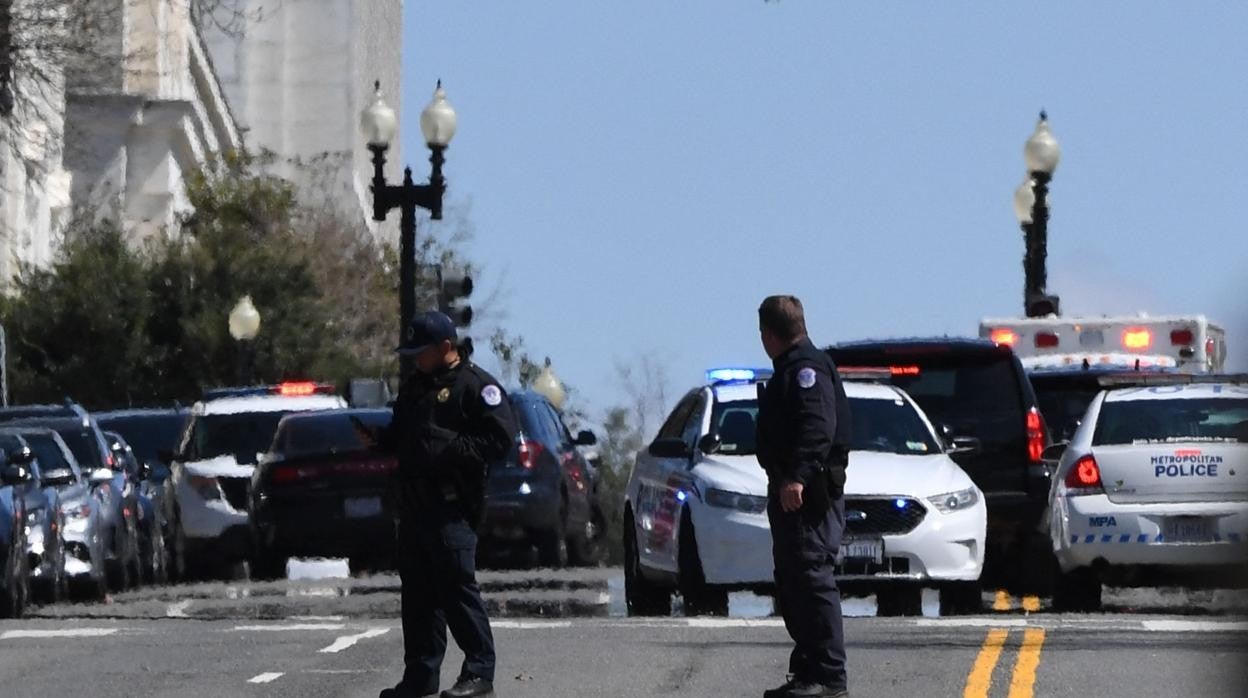 La Policía ha bloqueado varias calles en los alrededores del Capitolio