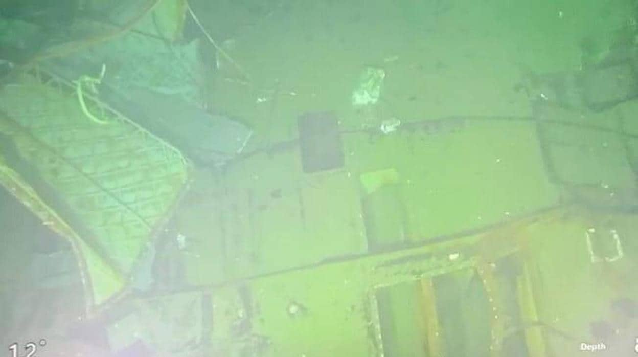 Imagen de vídeo facilitado por la Marina indonesia de los restos del submarino hundido