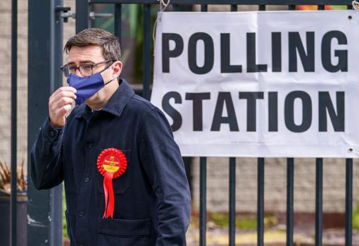 El alcalde de Mánchester, Andy Burnham, tras participar en las elecciones