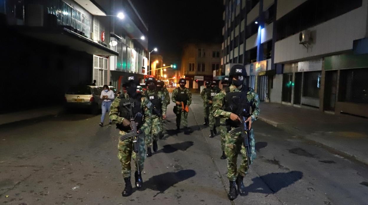 Militares desplegados por el Gobierno de Iván Duque en la ciudad de Cali para sofocar las protestas