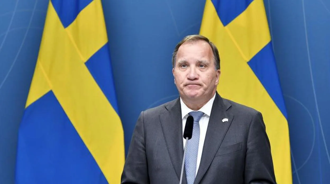 El primer ministro de Suecia, Stefan Lofven, durante una conferencia de prensa después de la votación de censura