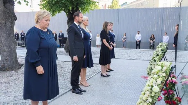 Diez años después de los ataques de Breivik, Noruega se une contra el odio