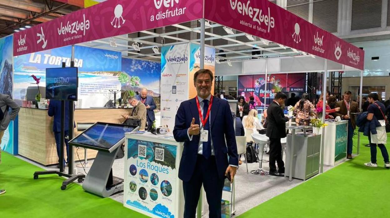 Félix Plasencia, como ministro de Turismo de Venezuela en Fitur