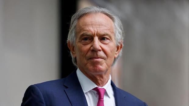 Blair critica la «imbécil» decisión de Biden de haber retirado las tropas de Afganistán