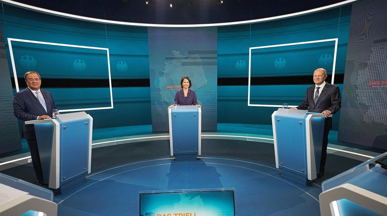 Un momento del debate televisivo celebrado ayer entre los candidatos a las elecciones alemanas el próximo mes de septiembre