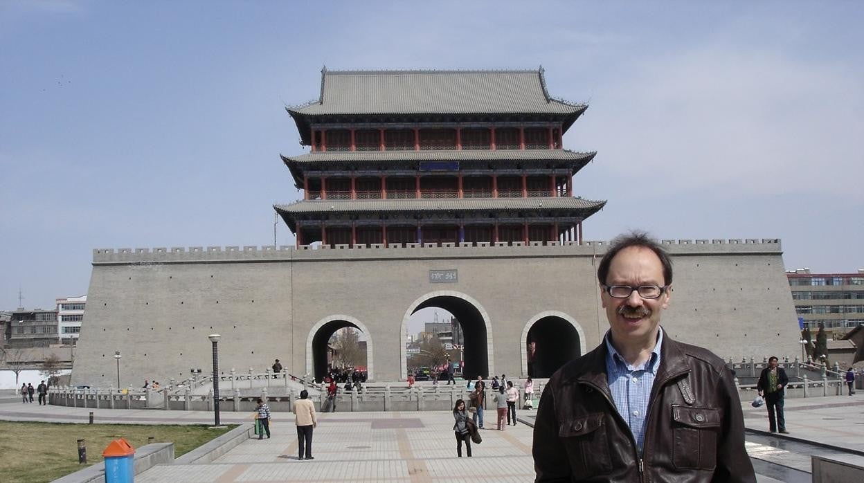 Isidre Ambrós, corresponsal de La Vanguardia en China durante una década