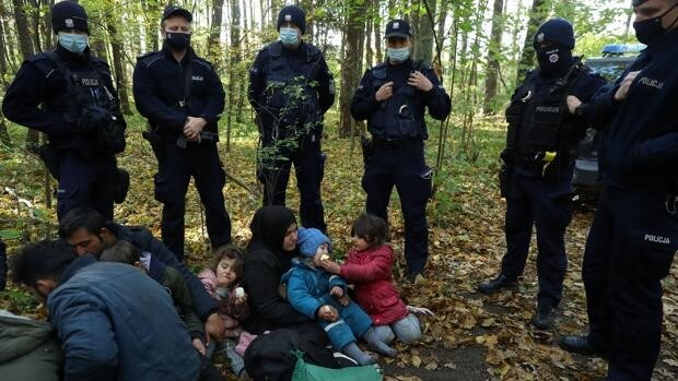 Patrullas germano-polacas detendrán a los ilegales que envía el presidente de Bielorrusía a la frontera