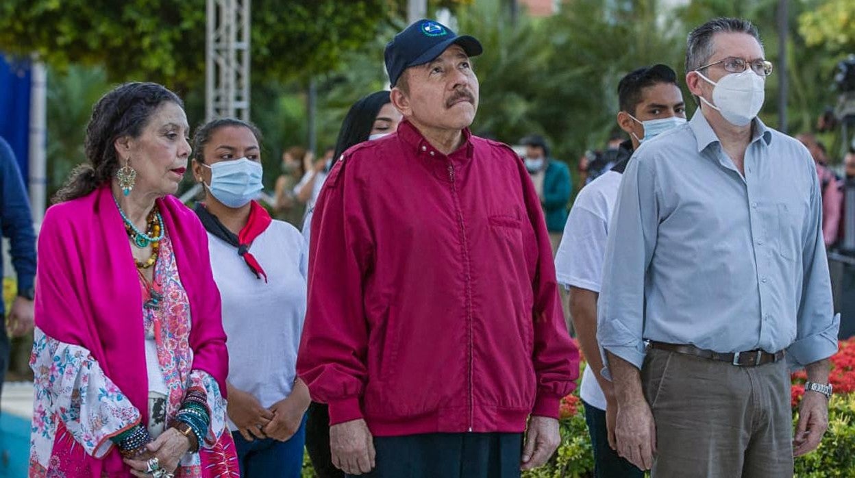 El presidente Daniel Ortega y su esposa y vicepresidenta, Rosario Murilo, durante un acto en Managua