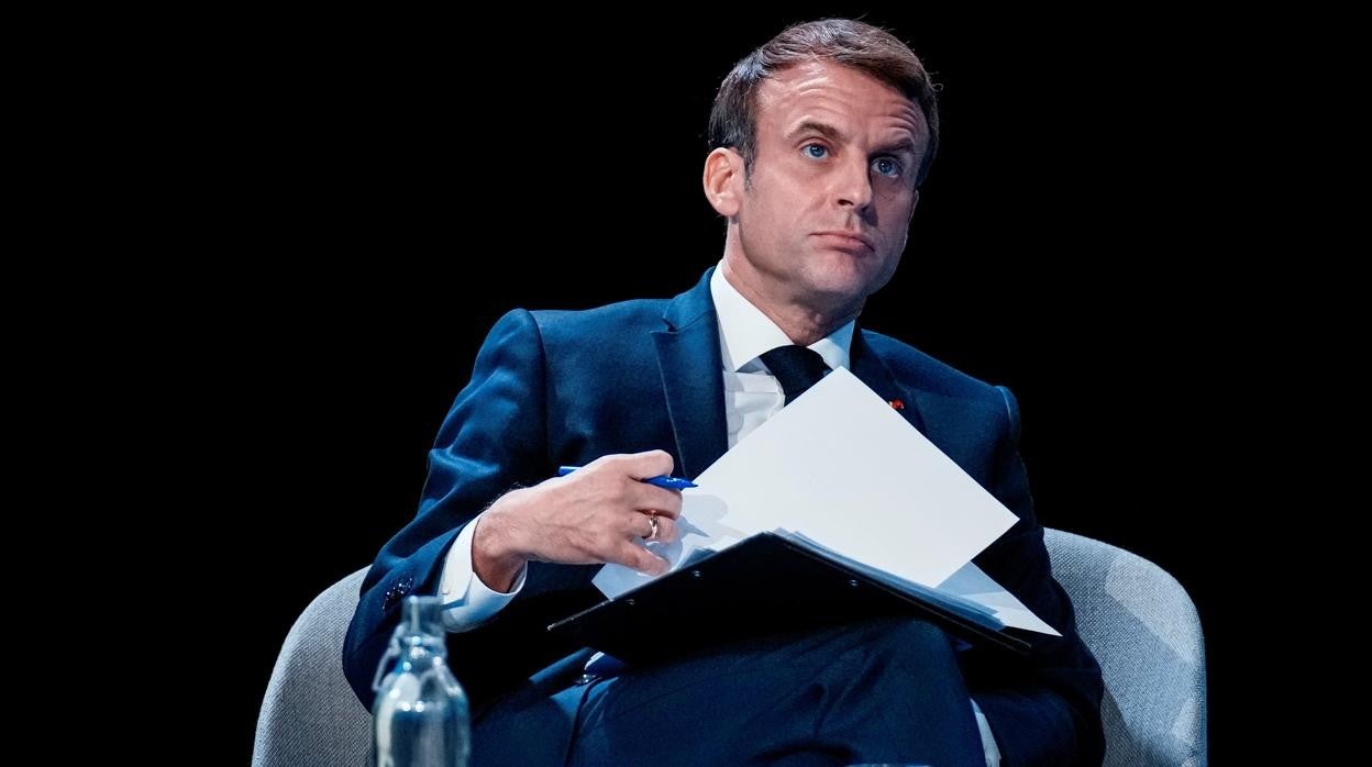 El presidente francés, Emmanuel Macron, asiste al Congreso de la AMF, la reunión anual de alcaldes franceses en París