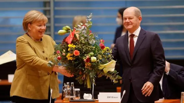 El socialdemócrata Scholz logra un acuerdo de gobierno con verdes y liberales en Alemania