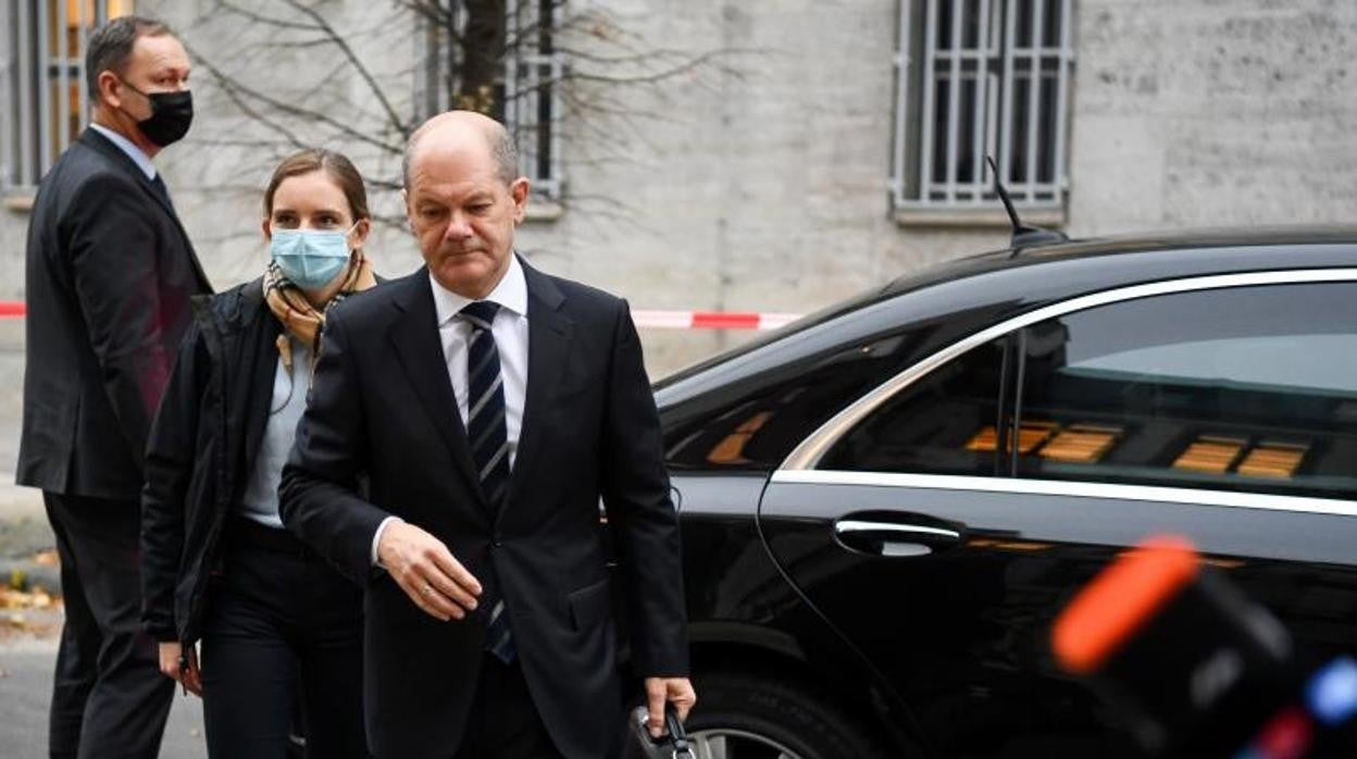 Olaf Scholz, durante las negociaciones