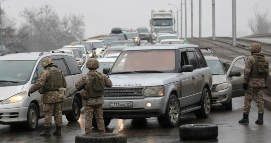 Control de seguridad en Almatí tras el estallido de las protestas