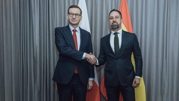 Abascal acuerda con Le Pen, Orbán y otros líderes europeos un 'frente común' en la Eurocámara