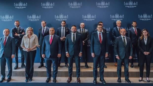 Marine Le Pen consigue un crédito de un banco húngaro próximo a Orbán para financiar su campaña