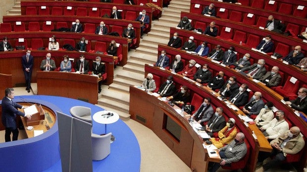 Primera reunión del organismo destinado a frenar el auge del islamismo en Francia