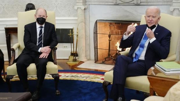 Biden advierte de que cancelará el gasoducto ruso a Alemania si Putin invade Ucrania