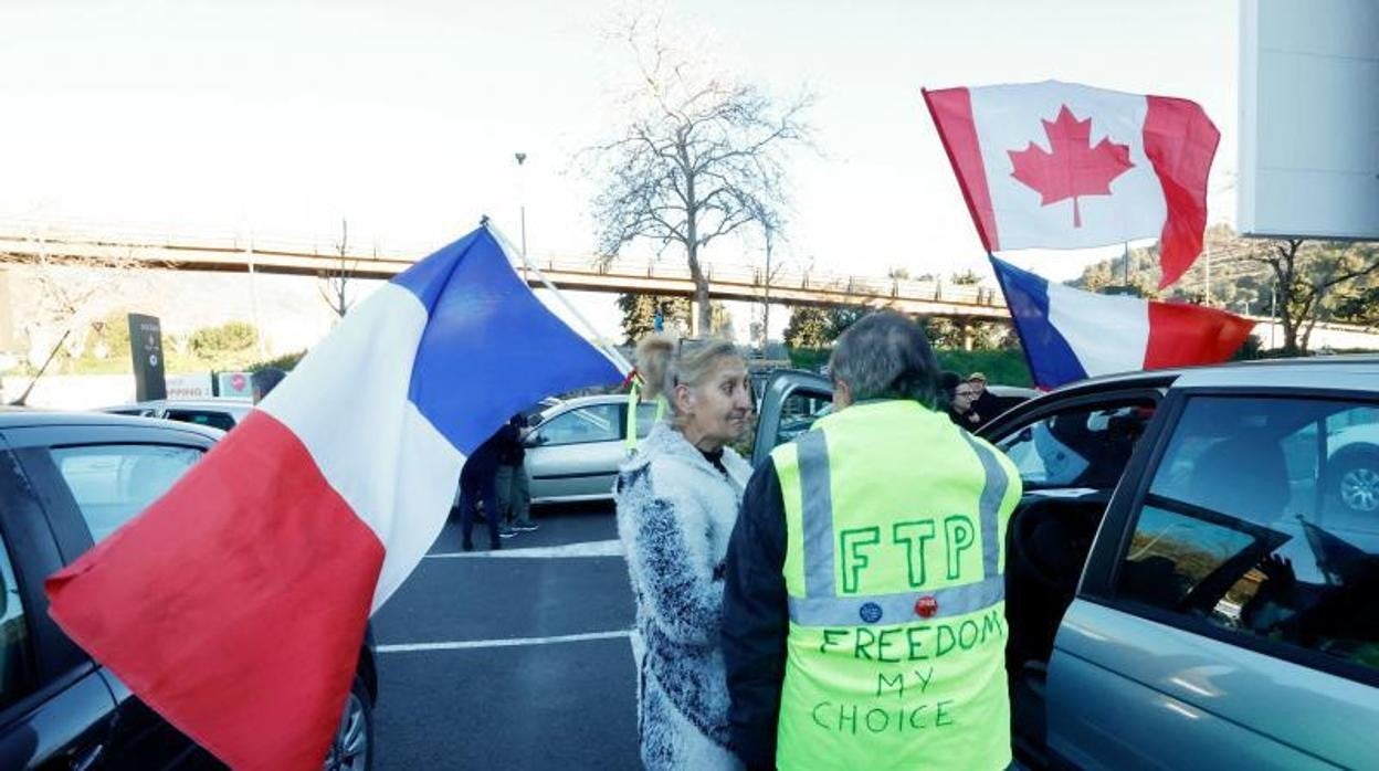 Algunos de los participantes en la marcha sobre París