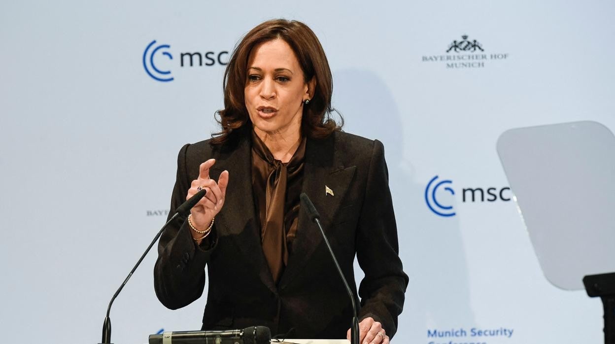 La vicepresidenta de EE. UU., Kamala Harris, habla en la Conferencia de Seguridad de Múnich, en Múnich