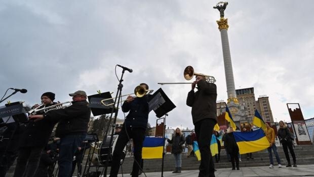 El himno de Europa suena en el corazón de Kiev