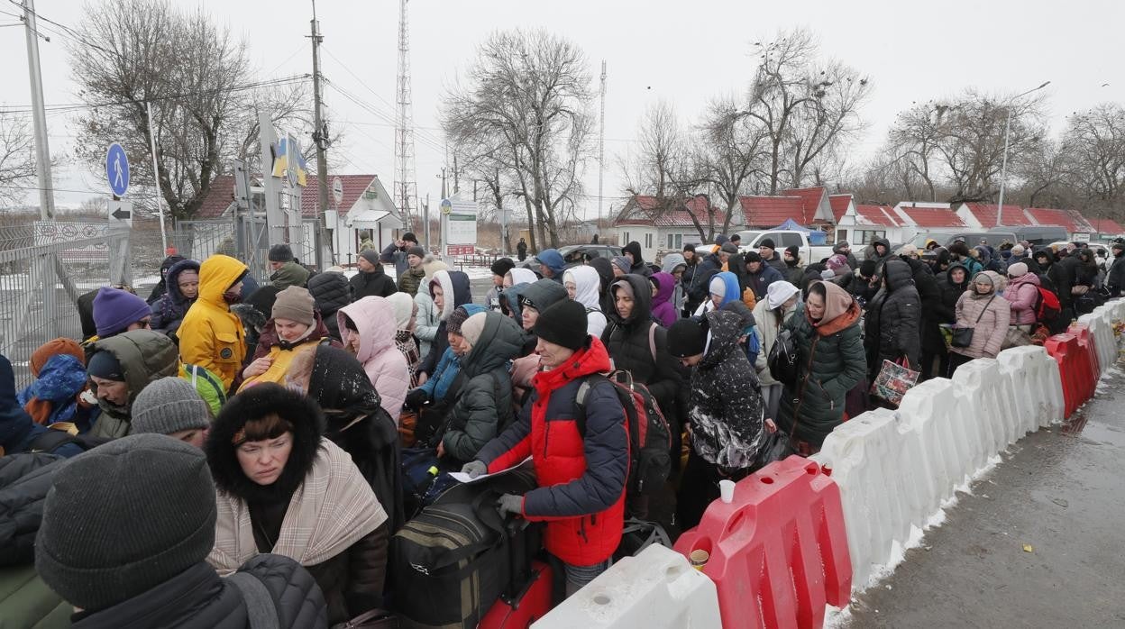 Frontera entre Ucrania y Rumanía cerca de Chernovtsy
