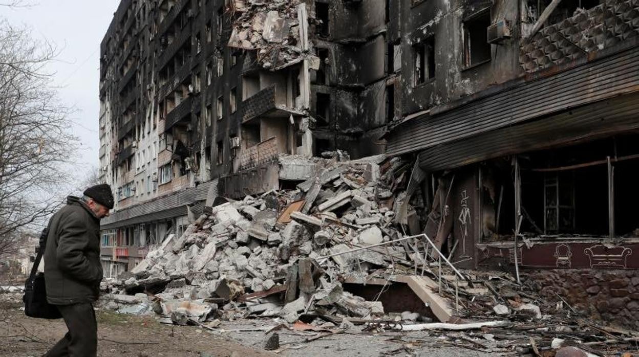 Edificio destruido en Mariúpol