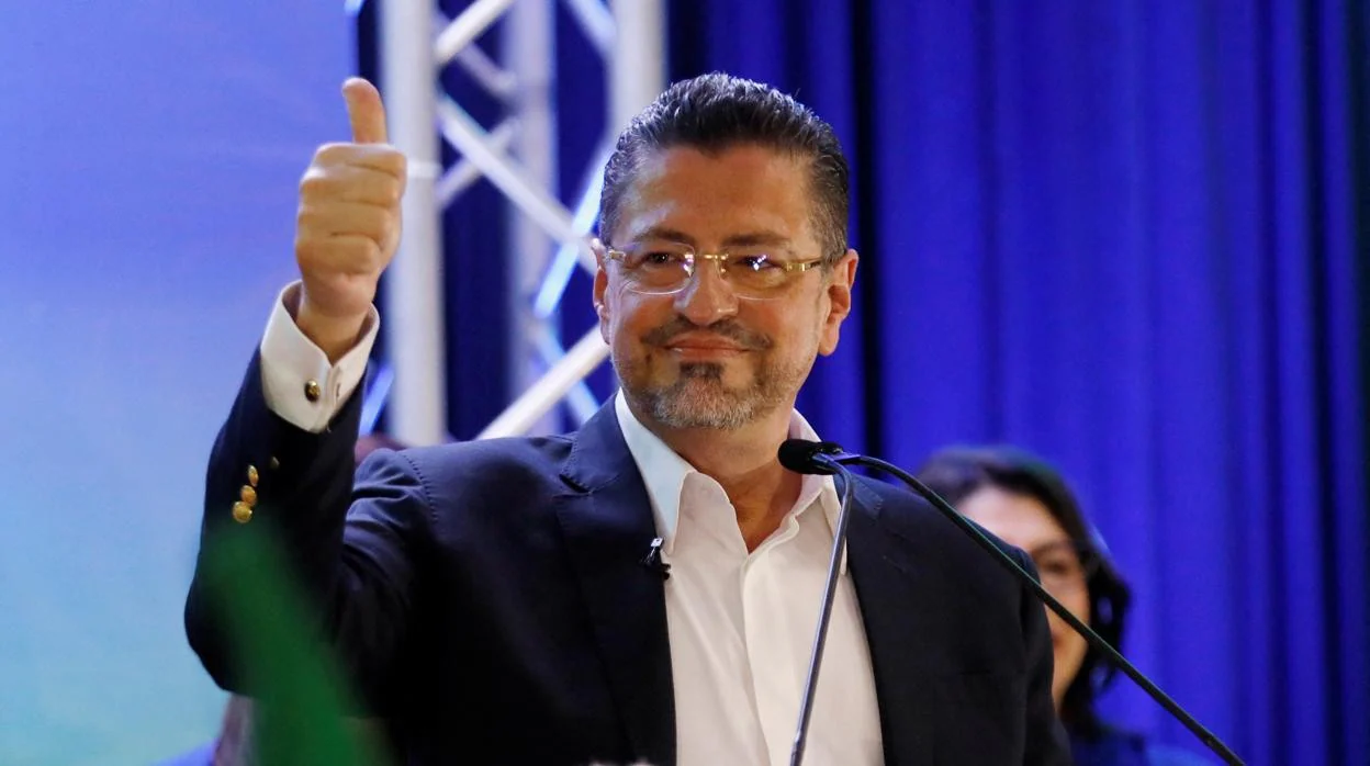 Rodrigo Chaves habla tras vencer en las elecciones de Costa Rica