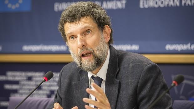 Turquía condena al filántropo Osman Kavala a cadena perpetua por intentar derrocar al Gobierno