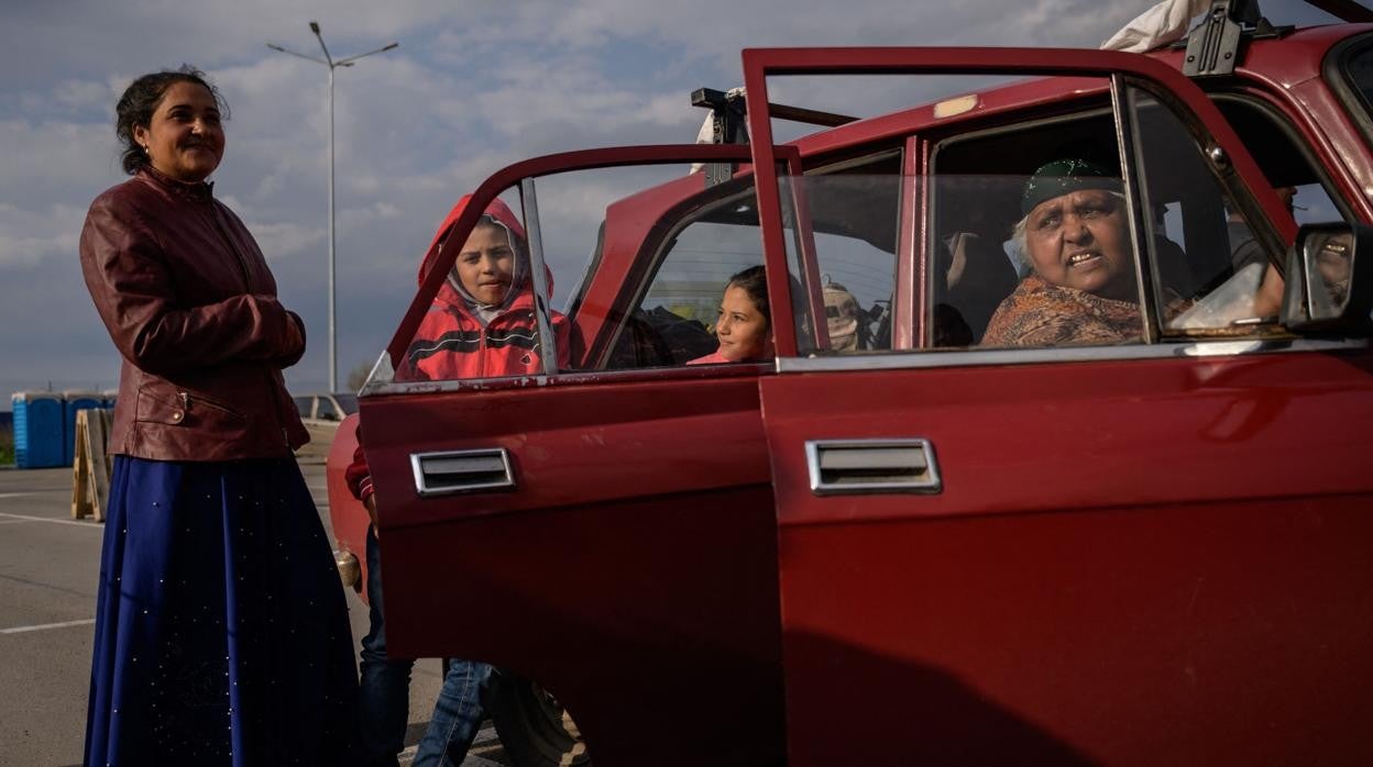 Una mujer ucraniana rescatada de la fábrica de Azovstal