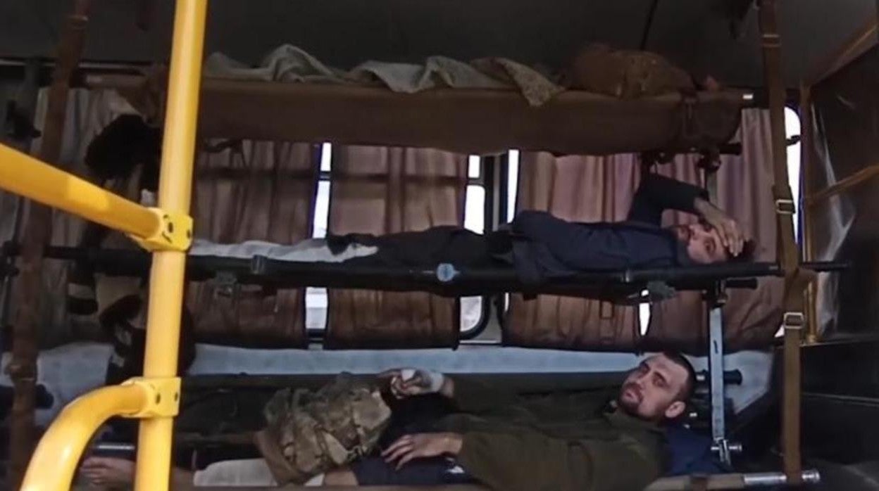 Heridos de Azovstal evacuados por los rusos hacia sus posiciones