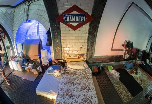 Recreación de un refugio antiaéreo en la antigua estación de Chamberí