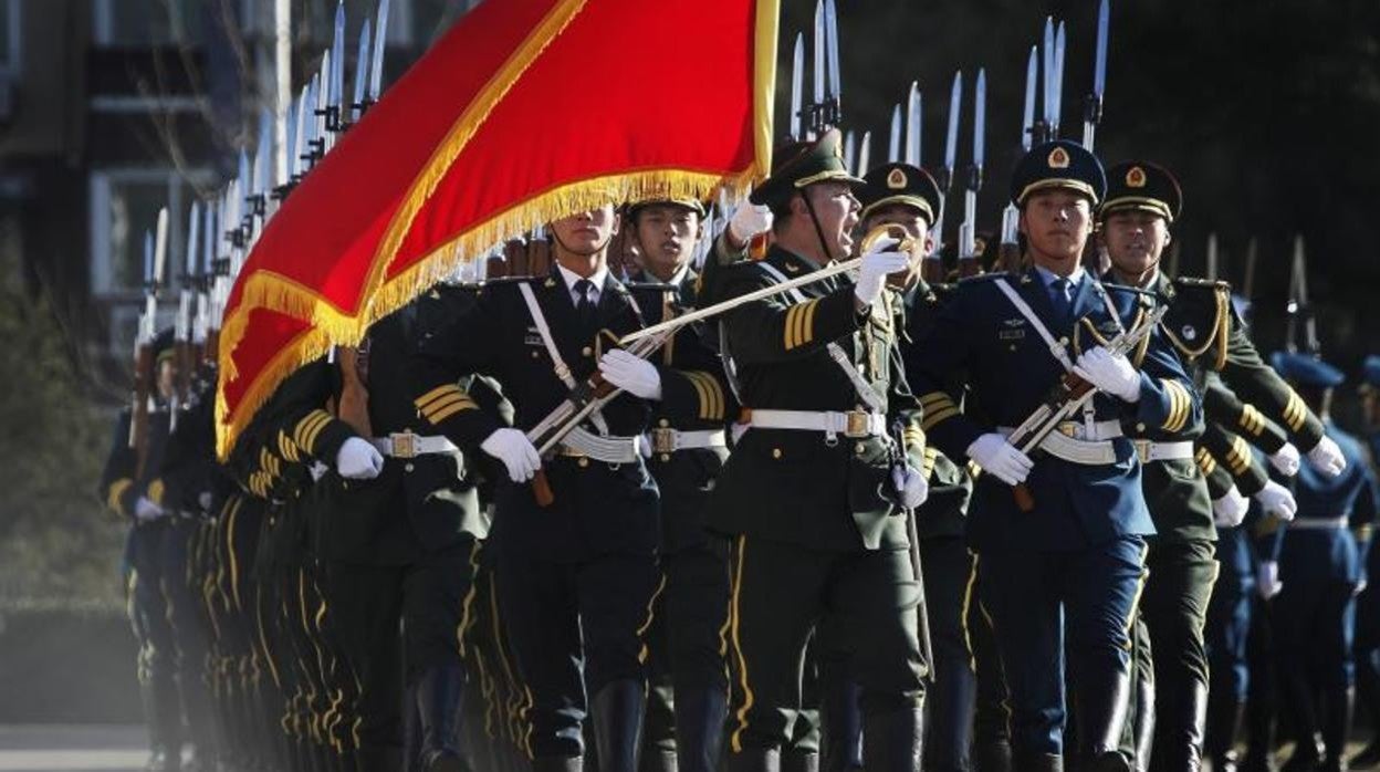 China acusa a la OTAN de tener «las manos manchadas de sangre»