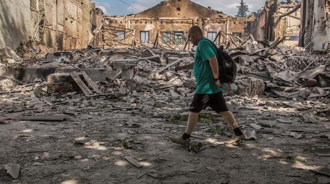 Edificio bombardeado en Lisichansk