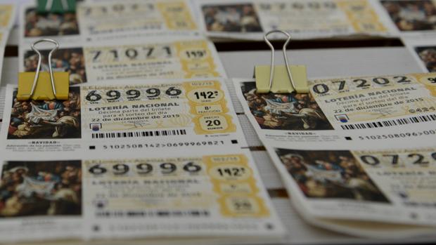 Falsificar un décimo de Lotería de Navidad es casi imposible