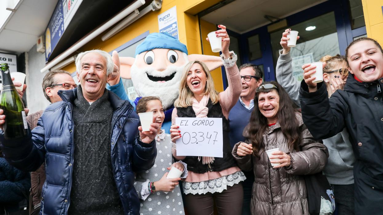 La felicidad bañó ayer el número 22 de plaza de Europa, en Torrejón de Ardoz