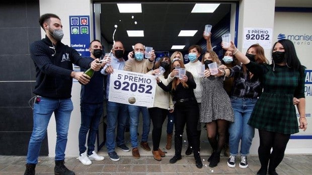 El 92052, primer quinto premio de la Lotería de Navidad 2021
