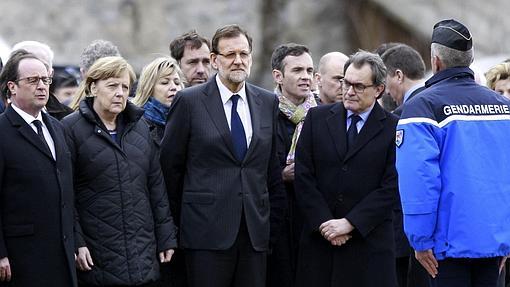 Hollande, Merkel, Rajoy y Mas tras estrellarse el avión