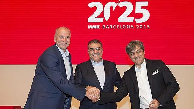 Jürgen Stackmann, García Sanz y Luca de Meo en el encuentro Barcelona 2015