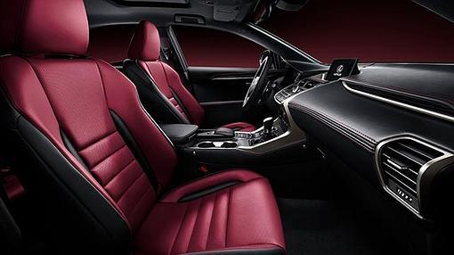 Los asientos del NX F SPORT son cómodos y agarran bien