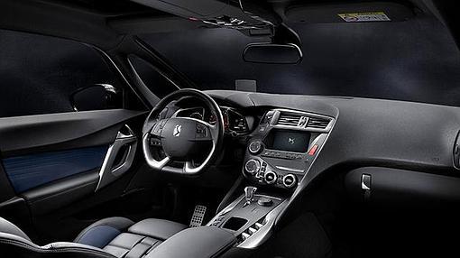 El interior del DS5 resulta elegante y muy limpio